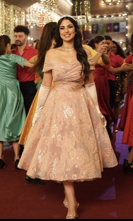 Dorra Zarrouk feet photo thumbnail