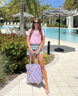Karolina Kowalkiewicz feet photo thumbnail