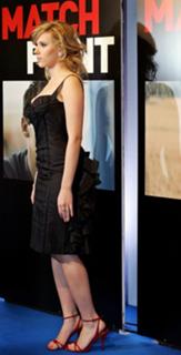 Scarlett Johansson feet photo thumbnail