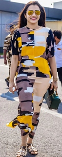 Trisha Krishnan feet photo thumbnail