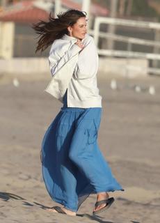 Alessandra Ambrosio feet photo thumbnail