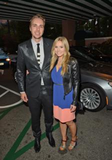 Kristen Bell feet photo thumbnail