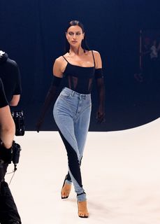 Irina Shayk feet photo thumbnail