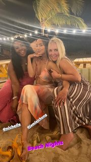 Jamie Chung feet photo thumbnail