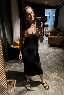 Tania Rincón feet photo thumbnail