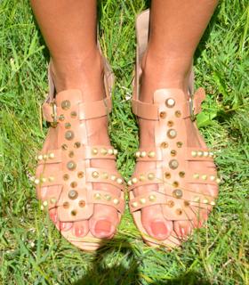 Paula Echevarría feet photo thumbnail