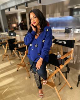 Christina Milian feet photo thumbnail
