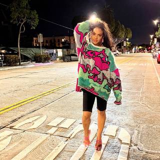 Christina Milian feet photo thumbnail
