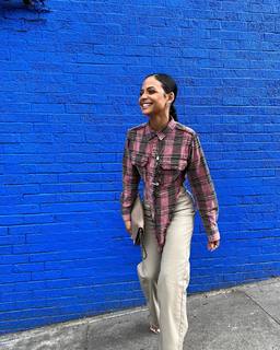 Christina Milian feet photo thumbnail