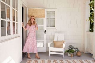 Reese Witherspoon feet photo thumbnail