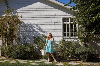 Reese Witherspoon feet photo thumbnail