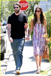 Jordana Brewster feet photo thumbnail