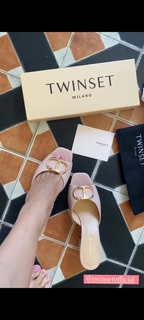 Veronica Maya feet photo thumbnail