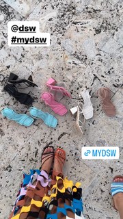 Jamie Chung feet photo thumbnail