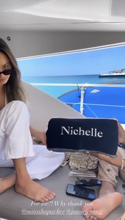 Jamie Chung feet photo thumbnail