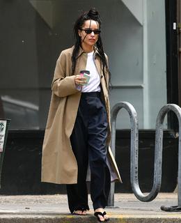 Zoë Kravitz feet photo thumbnail