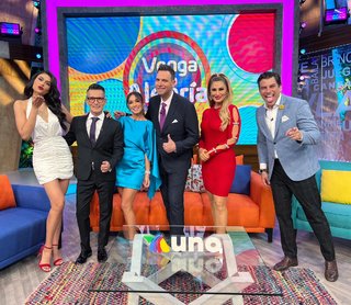 Laura González feet photo thumbnail