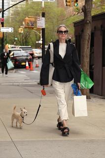 Naomi Watts feet photo thumbnail