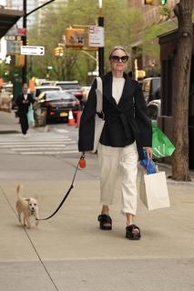 Naomi Watts feet photo thumbnail