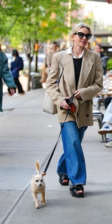 Naomi Watts feet photo thumbnail