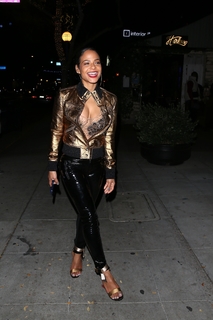 Christina Milian feet photo thumbnail
