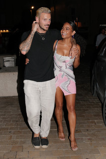 Christina Milian feet photo thumbnail
