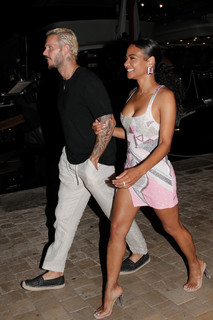Christina Milian feet photo thumbnail