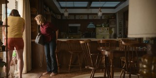 Elizabeth Olsen feet photo thumbnail