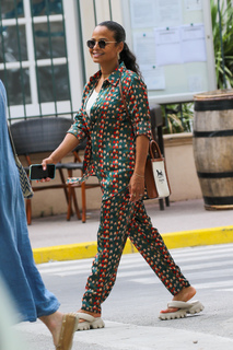 Christina Milian feet photo thumbnail