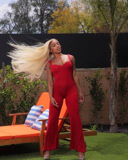 Qimmah Russo feet photo thumbnail