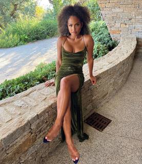 Christina Milian feet photo thumbnail
