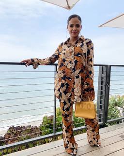 Christina Milian feet photo thumbnail