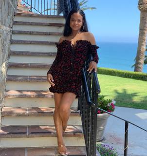 Christina Milian feet photo thumbnail