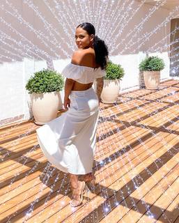 Christina Milian feet photo thumbnail