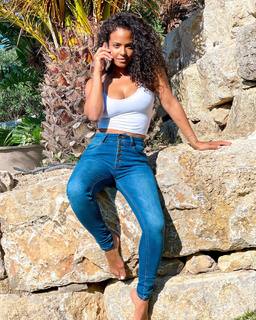 Christina Milian feet photo thumbnail