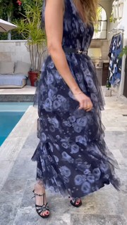 Kim Raver feet photo thumbnail