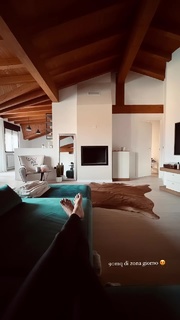 Giorgia Crivello feet photo thumbnail