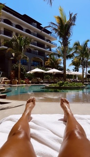Vida Guerra feet photo thumbnail