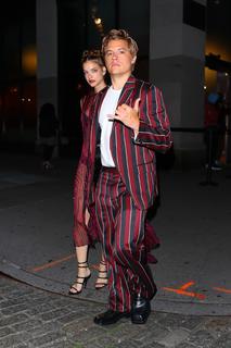 Barbara Palvin feet photo thumbnail