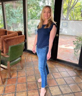 Elisabeth Röhm feet photo 3