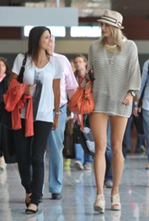 Lena Gercke feet photo thumbnail