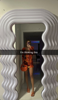 Chantel Jeffries feet photo thumbnail