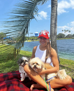 Karolina Kowalkiewicz feet photo thumbnail
