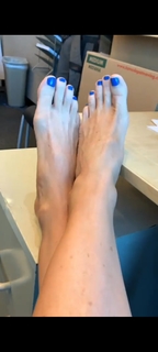 Kyle Unfug feet photo thumbnail