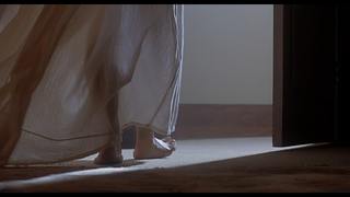 Alyssa Milano feet photo thumbnail