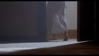 Alyssa Milano feet photo thumbnail