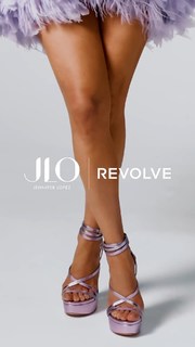 Jennifer Lopez feet photo thumbnail