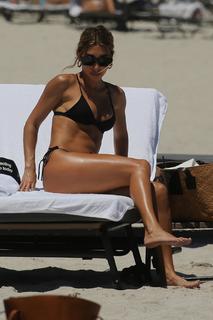 Chantel Jeffries feet photo thumbnail