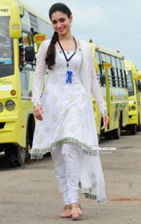 Tamannaah Bhatia feet photo thumbnail