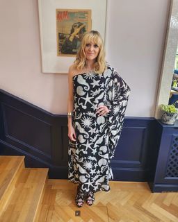 Fearne Cotton feet photo thumbnail